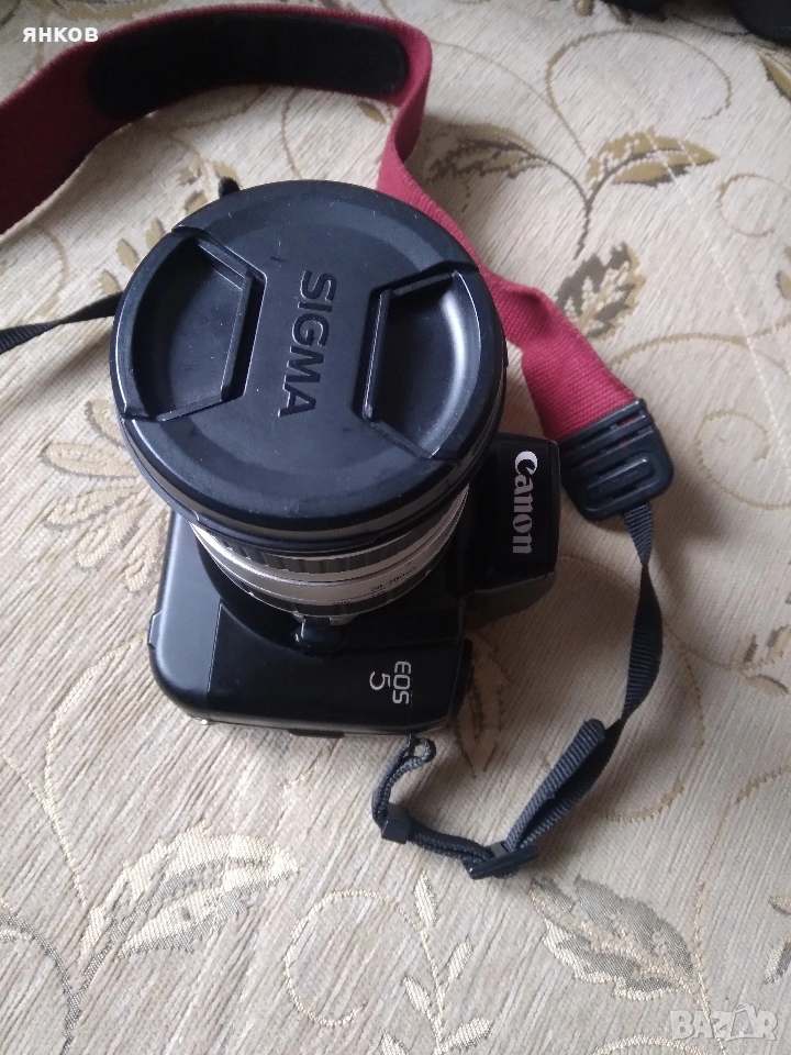 Предлагам две легендарни лентови камери Canon и Nikon, снимка 1