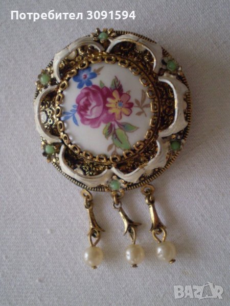 Дамска брошка със перли и порцелан, снимка 1