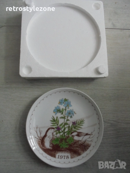 № 8318   Колекционерска чиния - Sverige Blommor & Djur –1978 г.  , снимка 1