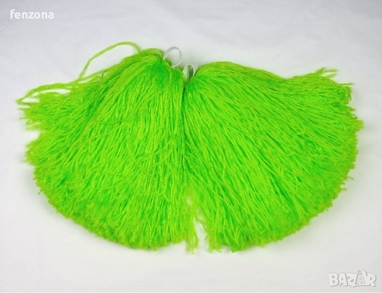 МАЖОРЕТНИ ПОМПОНИ, снимка 1