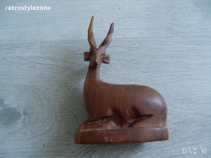 № 3697 стара дървена фигура / статеутка - антилопа  - размер 14,5 / 9 / 4 см , снимка 1