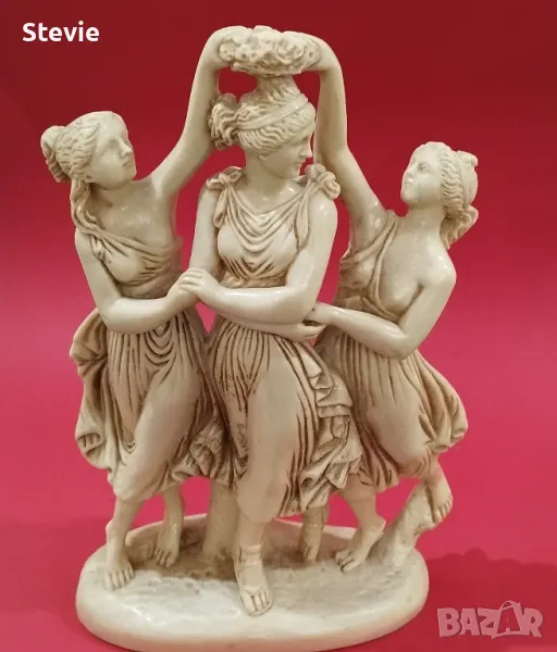 Трите грации, снимка 1