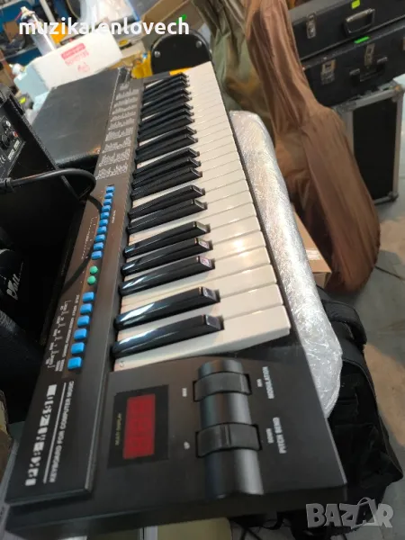 PEARL Diffusion PKB M1 490 Midi Keyboard - професионална миди клавиатура със звуци, снимка 1