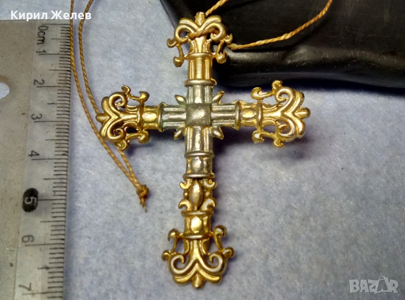 СТАР в БАРОКОВ СТИЛ ПОЗЛАТЕН ГОЛЯМ НАГРЪДЕН КРЪСТ МАЙСТОРСКА РЕТРО АРТ ИЗРАБОТКА 38144, снимка 1