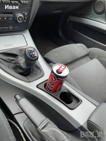 BMW E90/E91/E92/E93 Cup Holder - БМВ E90/E91/E92/E93 поставка за чаши, снимка 1