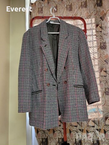  Дамско сако с Винтидж излъчване, КАРЕ, OVERSIZED 42/44 размер, снимка 2 - Сака - 38601994