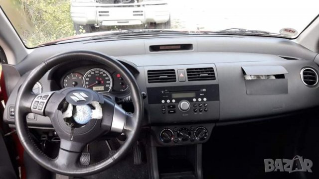 Suzuki Swift 1.3 i На части, снимка 4 - Автомобили и джипове - 38857633