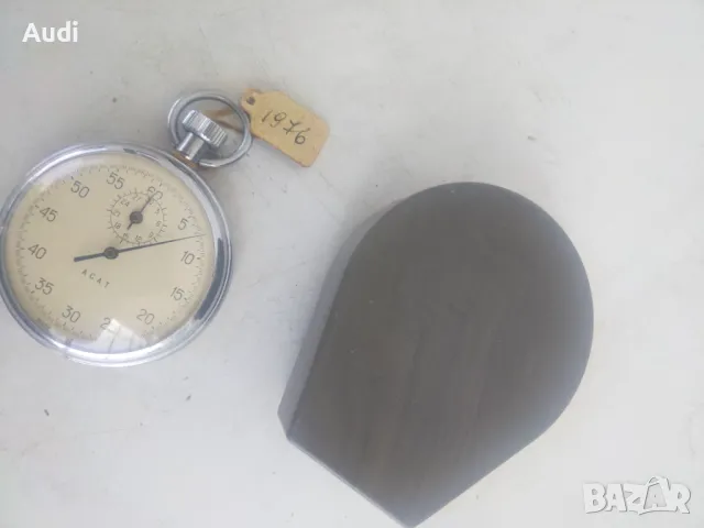 Съветски хронометър AGAT 1976г. Сделано в СССР Комплект с оригинална кутийка. , снимка 3 - Антикварни и старинни предмети - 50271023