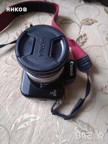 Предлагам две легендарни лентови камери Canon и Nikon