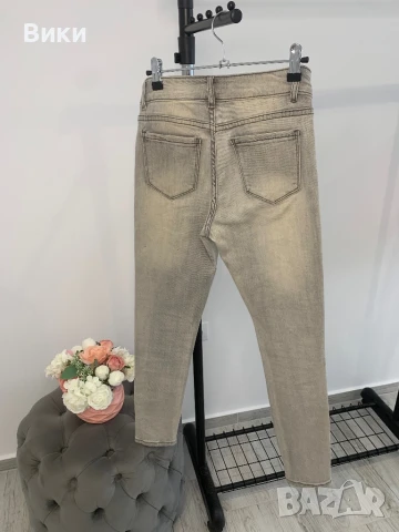 Дънки с камъни в размер XS, снимка 13 - Дънки - 51096045