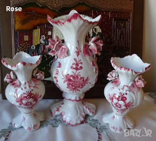 Комплект вази Bassano Italy с рози и цветен декор.