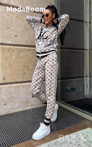 🔥Louis Vuitton уникален дамски комплект фино плетиво🔥, снимка 4 - Комплекти - 43346749