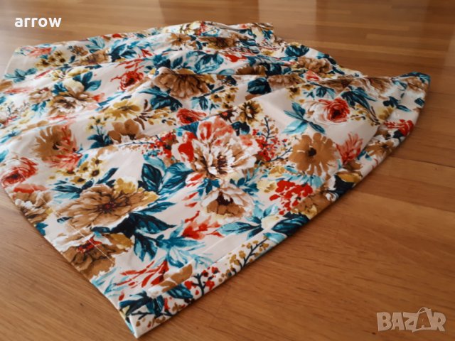 Флорална пола Страдивариус, снимка 7 - Поли - 26648309