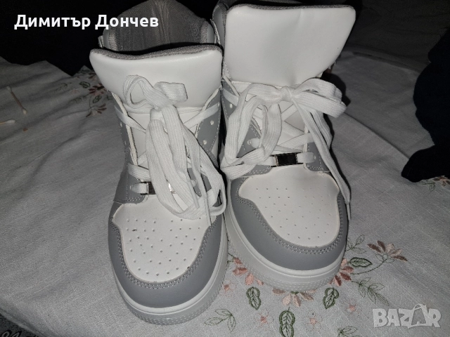 Обувки на NIKE, снимка 3 - Маратонки - 52452666