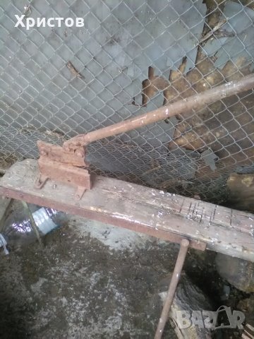 Продавам гилотина( ножица), снимка 2 - Други инструменти - 28209813