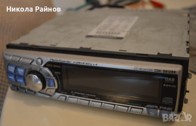 Висок клас CD Reciever за кола ALPINE CDA 9812RB 4х60 вата , снимка 2 - Аксесоари и консумативи - 53099926