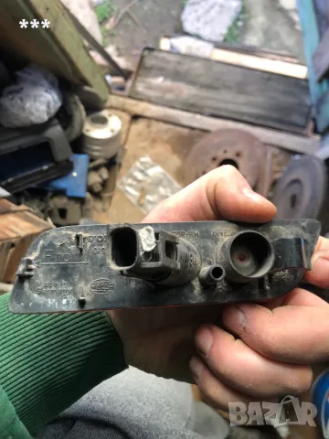 Продавам оригинални мигачи в предната броня Volvo S80, снимка 2 - Аксесоари и консумативи - 50437573