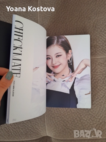 ITZY - CHECKMATE [Limited Edition] албум, снимка 8 - CD дискове - 52592625