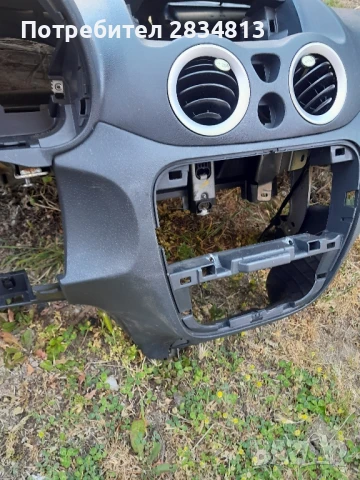 Табло ситроен Ц3 2009г, снимка 3 - Части - 50635139