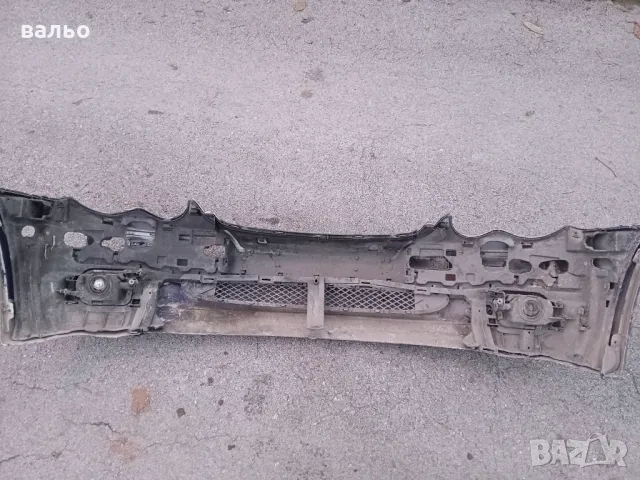 Предна броня Мерцедес ц клас 2001г, снимка 2 - Части - 48005675