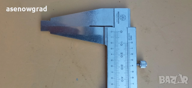 Шублер Mitutoyo 250 mm, снимка 2 - Шублери - 51437468