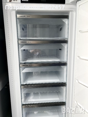 Liebherr FNe 5207 - КАТО НОВ, No Frost, 278 л, снимка 3 - Хладилни витрини и фризери - 51970476