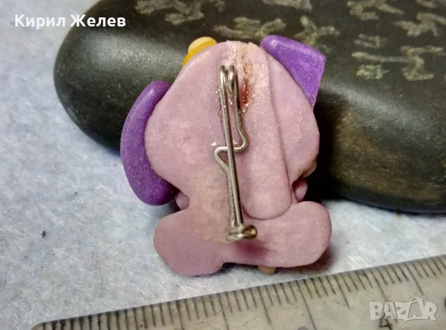 СИМПАТИЧНА КОЛЕКЦИОНЕРСКА ВИНТИДЖ ЗНАЧКА - КУЧЕНЦЕ Арт БРОШКА от ПОЛИМЕРНА ГЛИНА 48769, снимка 7 - Колекции - 48842327