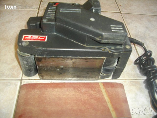 2,6А 560 Вата Skil 1100H1 Холандски Професионален Лентов Шлайф Скил, снимка 9 - Други инструменти - 33132914