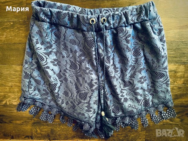 Къси дантелени панталонки, снимка 1 - Къси панталони и бермуди - 33324810