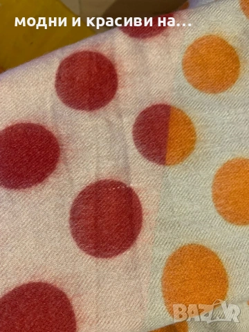 Разкошен шал с десен точки( вълна и вискоза), снимка 13 - Шалове - 53248849