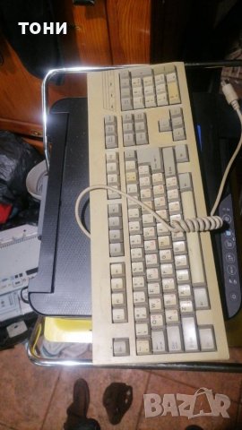 Стара клавиатура механична, снимка 1