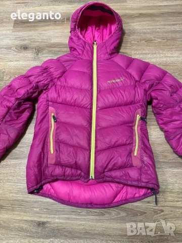 Висок клас дамска зимна пухенка Norrøna Lyngen Lightweight Down 750 Jacket , XS размер, снимка 5 - Якета - 52695224