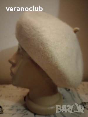 Бежова дамска барета Мек вълнен филц, снимка 2 - Шапки - 39343226