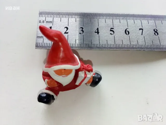 Четири малки фигурки, снимка 8 - Колекции - 49608016