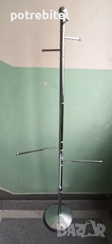 Метална закачалка с 3+3 въртящи рамена - за 10 евро, снимка 3 - Закачалки - 52907794