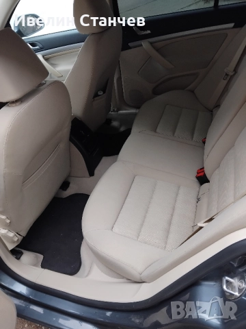 Шкода Октавия 1.8, снимка 8 - Автомобили и джипове - 52013749