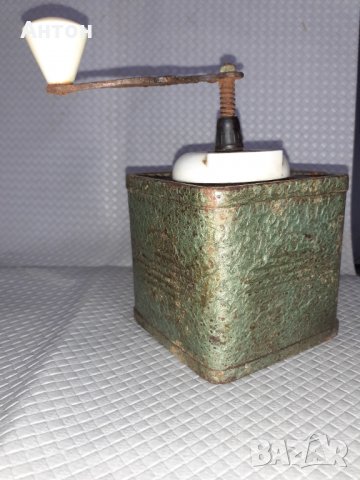 Стара aнтикварна мелничка., снимка 3 - Антикварни и старинни предмети - 32824863