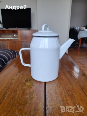 Стар емайлиран чайник #53