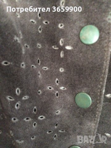 Елек от велур,къс,размер М, снимка 5 - Елеци - 40682382