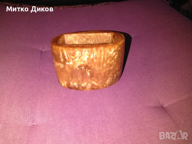 Пепелник от каталин уникат Н-56мм и размер 91х57мм тегло 220грама