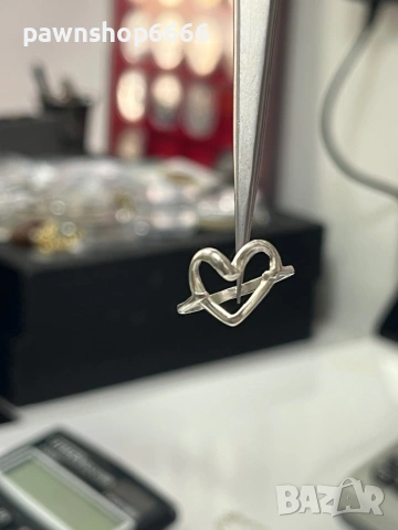 Сребърен пръстен проба 925 и тегло 1,71 грама 