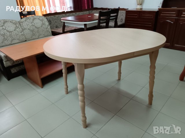 Трапезна маса разтегателна елипса 90*130 светла, със стругован крак , снимка 3 - Маси - 44000527