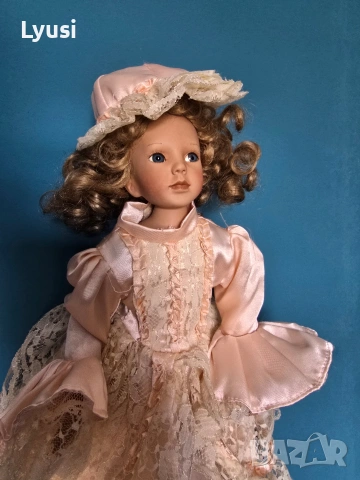 Колекционерска порцеланова кукла Gaby Rademann Ashton-Drake 1998, снимка 4 - Колекции - 53513716