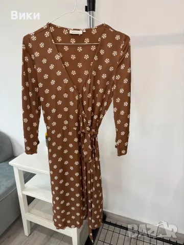 Рокля в размер M, снимка 3 - Рокли - 48168096