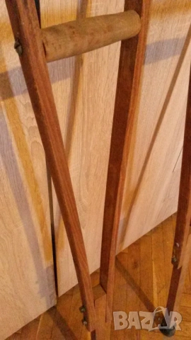 Две дървени патерици за подмишница, снимка 7 - Патерици - 53529608