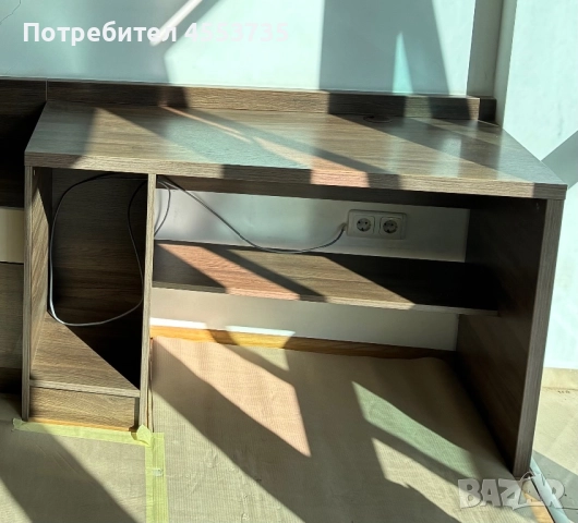 Продавам бюро