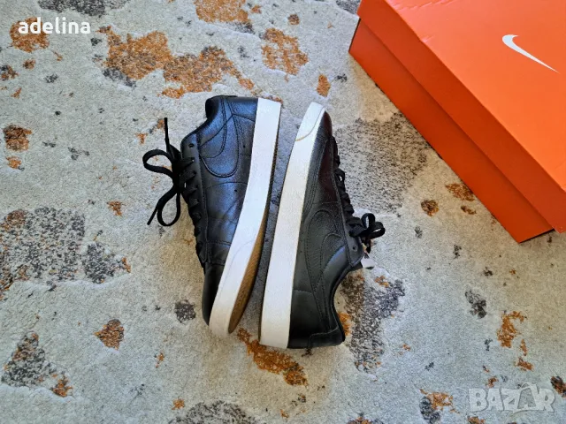 Nike Спортни обувки дамски, 38,5 номер, снимка 2 - Маратонки - 48393436