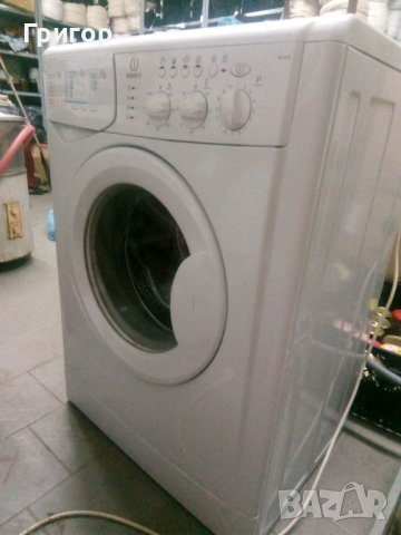 Продавам пералня INDESIT WIL 105 EX, снимка 4 - Перални - 43670560