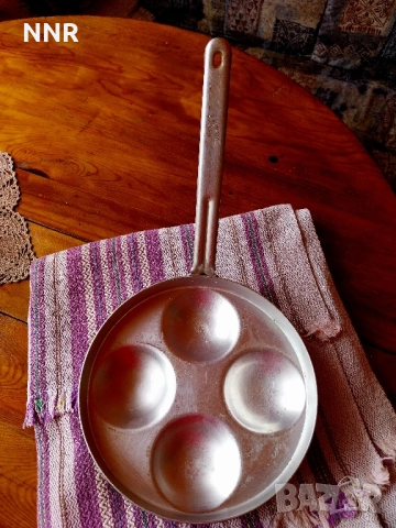 Тиган за яйца на очи