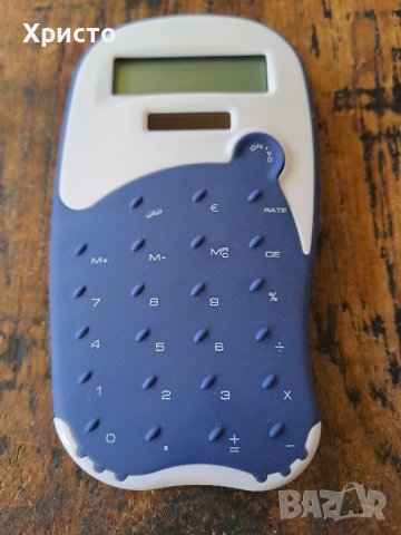 калкулатор Марксман Marksman, работи със солар и батерия, червен/розов и син дизайн